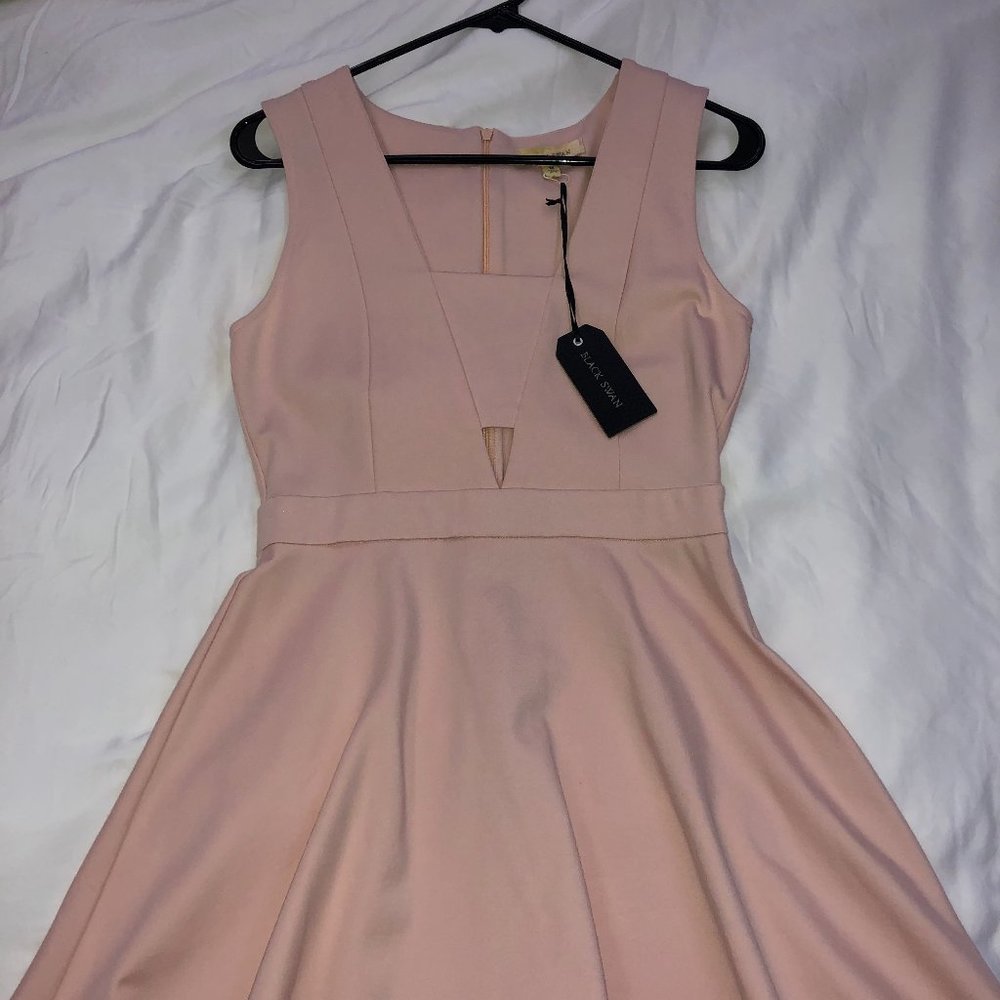 Bevello Boutique - Black Swan: Coleen Dress
